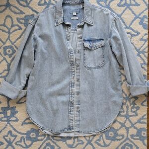 OVERSIZED XS Universal Thread Blue Denim Oversized Shirt